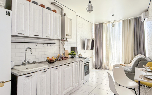 Квартира Светлая уютная евродвушка в центральной части