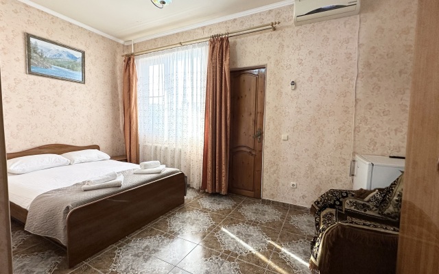 MartLen Guest House
