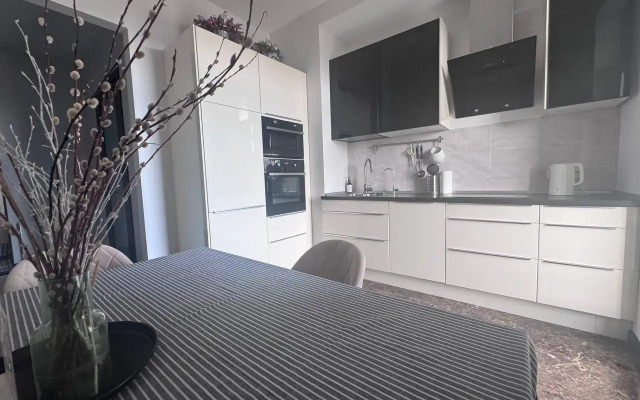 Realty Vera Flat