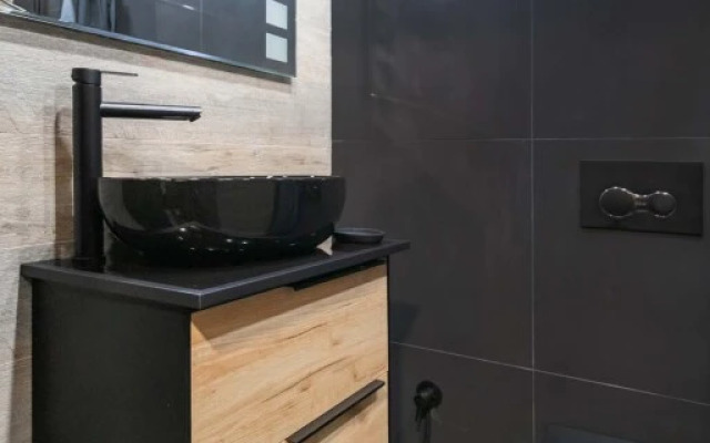 Апартаменты Лофт с Балконом у Метро Орехово