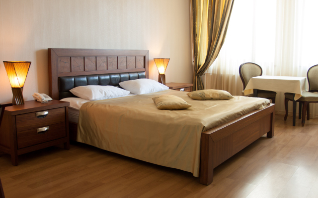 Lvovi Street Hotel