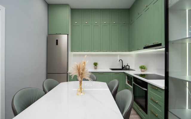 Апартаменты Трехкомнатные стильные возле Меги