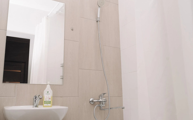 Na Ulitse Monastyrskoy 46 Flat