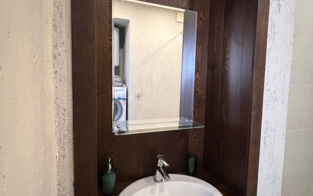 Апартаменты с современным ремонтом и панорамными окнами