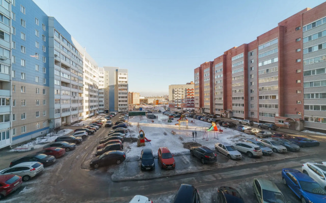 Ne Vopros Ryadom s Ledovym Dvortsom Flat