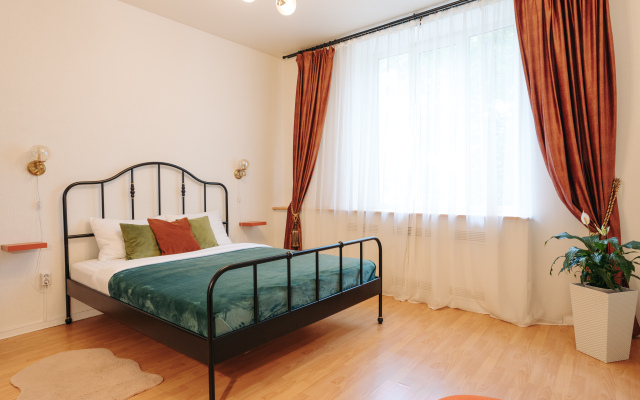 Апартаменты двухкомнатные Live in Karelia в центре у набережной Ленина 3