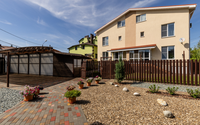 U Reki Volga V Gorode Samara Guest house
