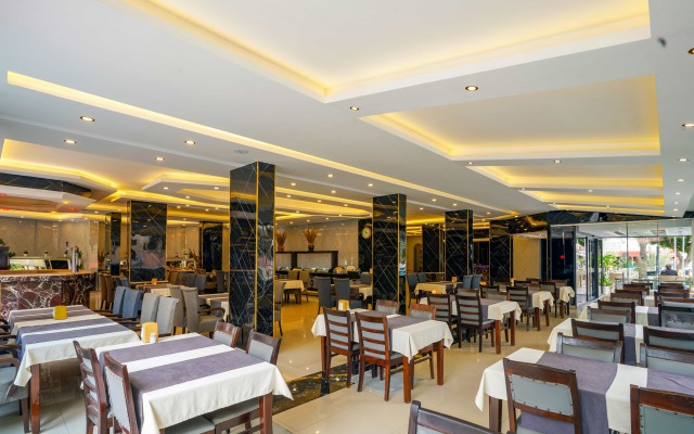 Kleopatra Arsi Hotel