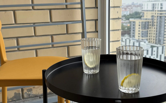 Uyutnaya S Dizaynerskim Remontom Flat