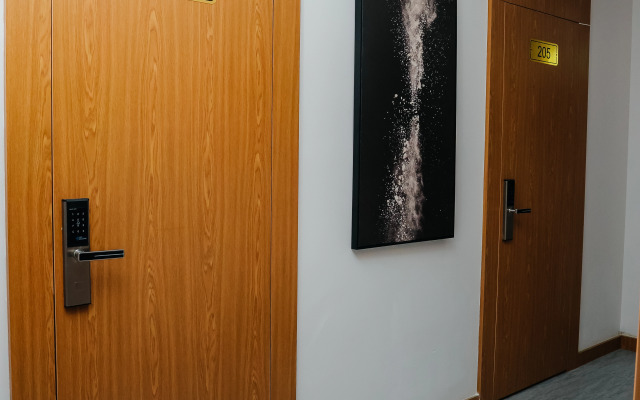 Отель Zafar Plaza