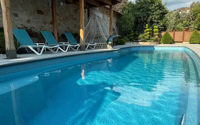 V Grecheskom Stile Khalkidiki Villa