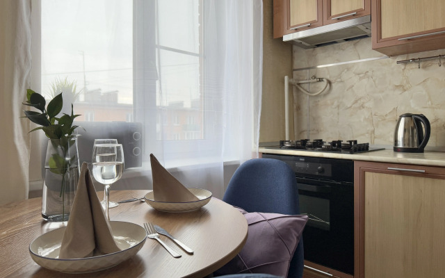 Dvukhkomnatnaya Kvartira V Tsentre Kronshtadta Apartments
