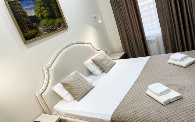 Отель Академия