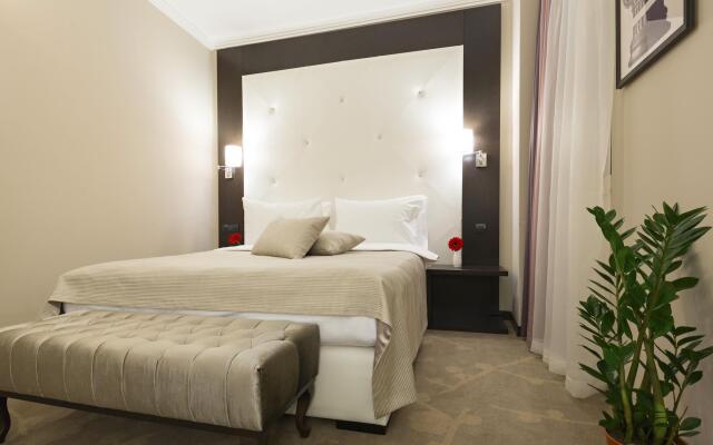 Constantine the Great Hotel