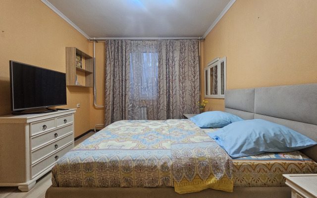 Bolshaya Kvartira Na Borisovke Zona Komforta Flat