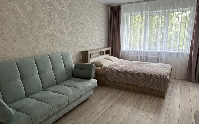 Volzhskiy bereg na Trekhsvyatskoy, 28 Flat