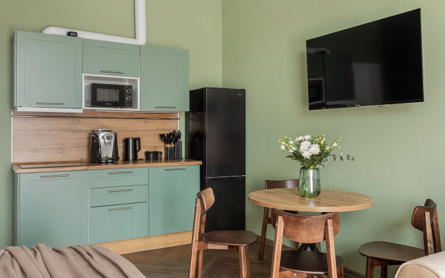 JN Apartments Dizajnerskaya vidovaya studiya s balkonom Flat