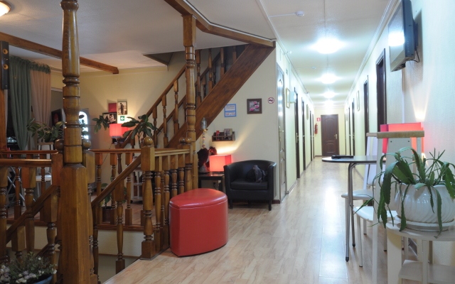 Lakada Hotel