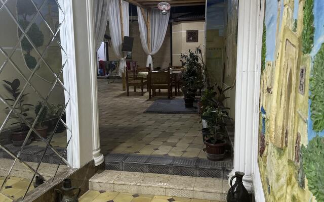 Dolon House Guest House