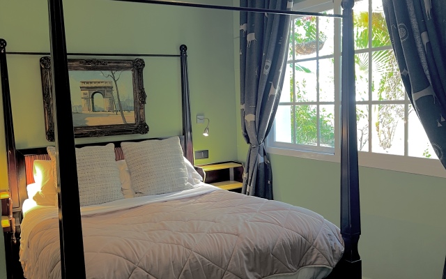 Бутик-отель Marbella Boutique Art Suites