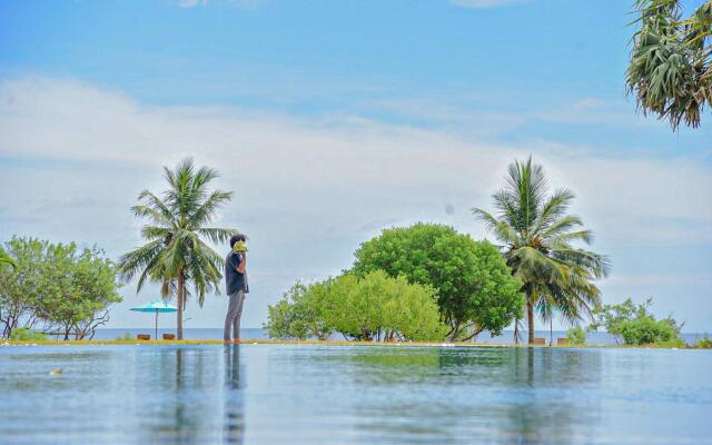 Breeze Pasikudah Resort Hotel