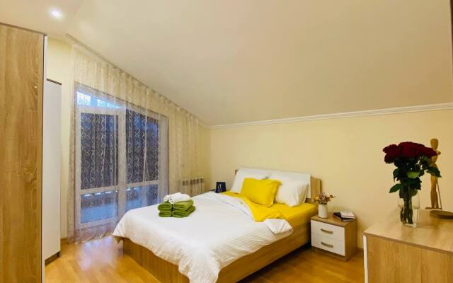 Апартаменты просторные с большим балконом