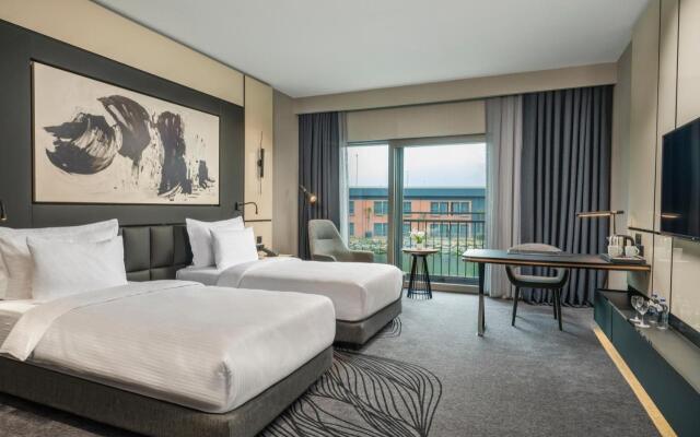 Crowne Plaza Istanbul Tuzla Viaport Marina, an IHG Hotel