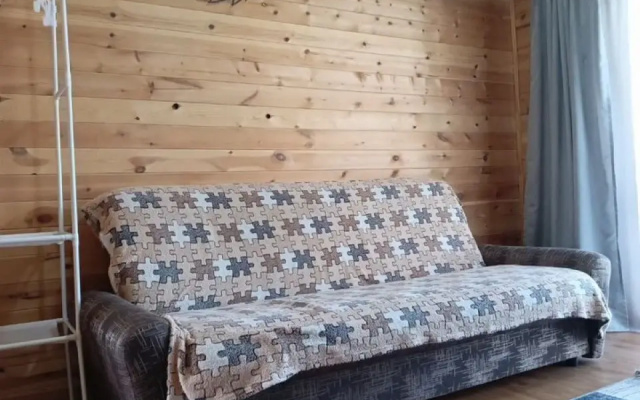 Частный Дом с Террасой на Берегу Байкала