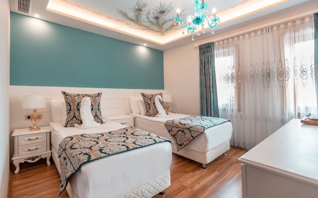 Seven Hills Palace Hotel