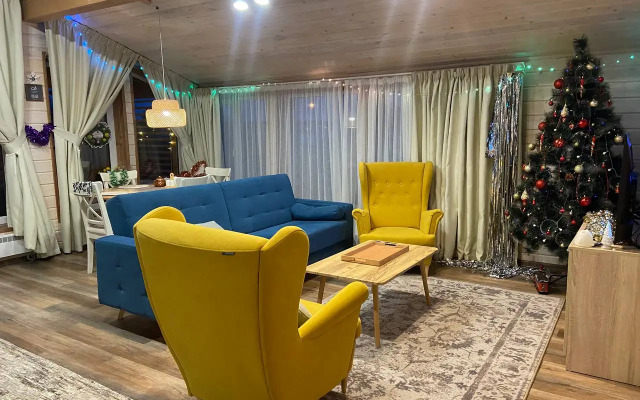 Частный дом комфортный со столом для пинг-понга и батутом