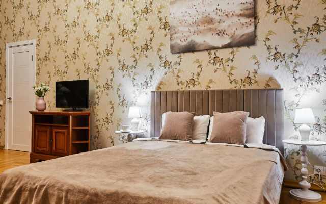 Flatstay S Erkerom I Vysokimi Potolkami Apartments