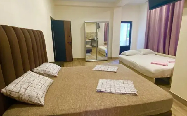 Гостевой Дом Sunny Village 8