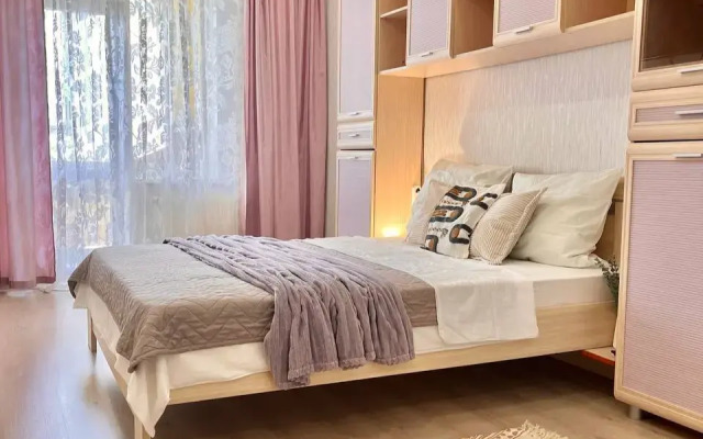 Апартаменты на Революции 52Б 135