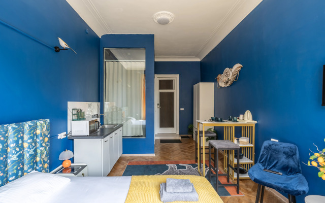 Апартаменты ВО 14/65 Синий свет