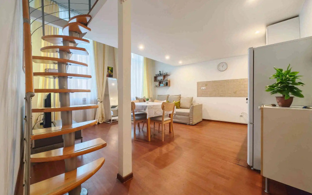 Апартаменты Невский 18 Николь и Мишель 1