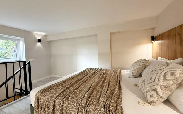 Апартаменты двухуровневые Три минуты до пляжа