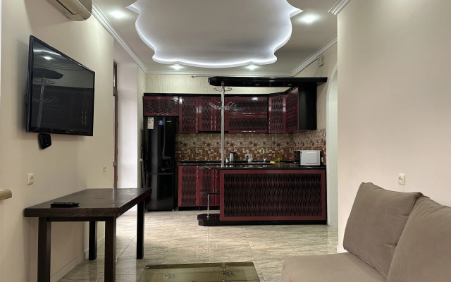 2-K, Ulitsa Amiryana, Am104 Flat