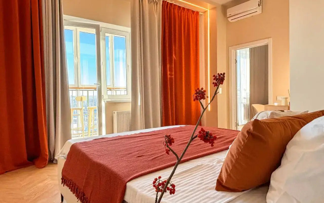 Квартира с Панорамным Балконом на 21 Этаже