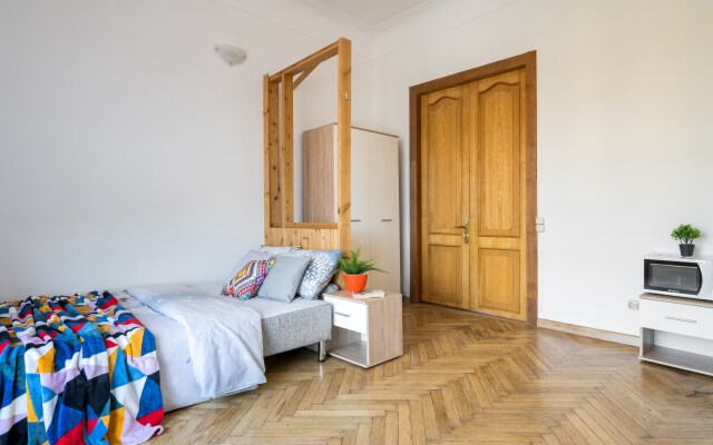 Жилое помещение Комната с Балконом на Васильевском Острове