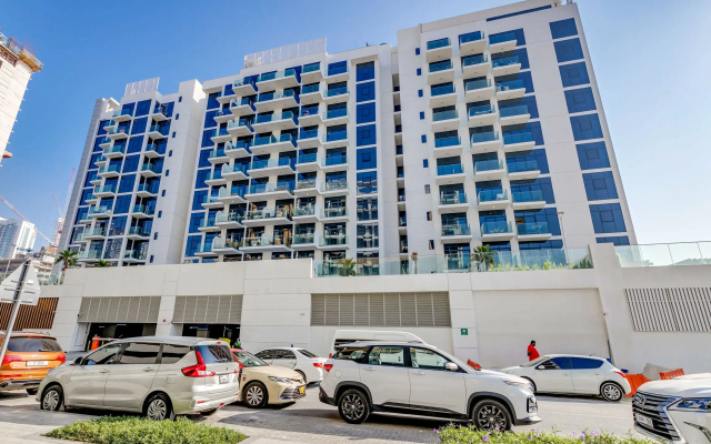 Апартаменты Globalstay Azizi Riviera 48 Studio with Balcony