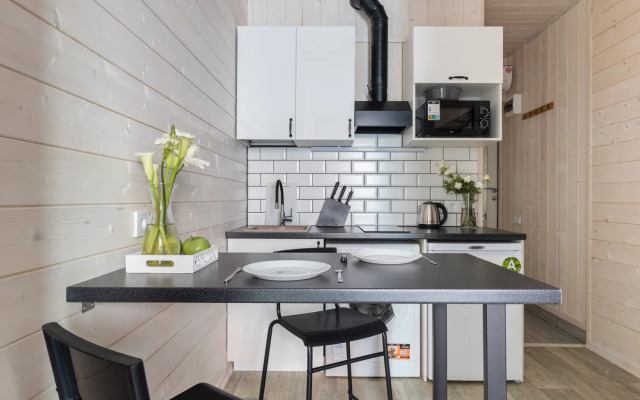 Studiya s balkonom Bombflat na Grivtsova Apartments