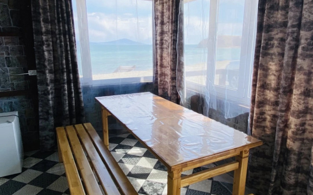 Частный дом 8 на Базе Отдыха ТриМорье