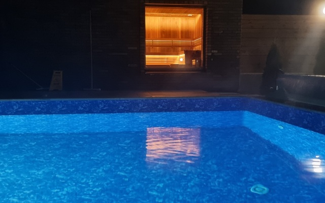 N1 Chetyre Sezona Guest house