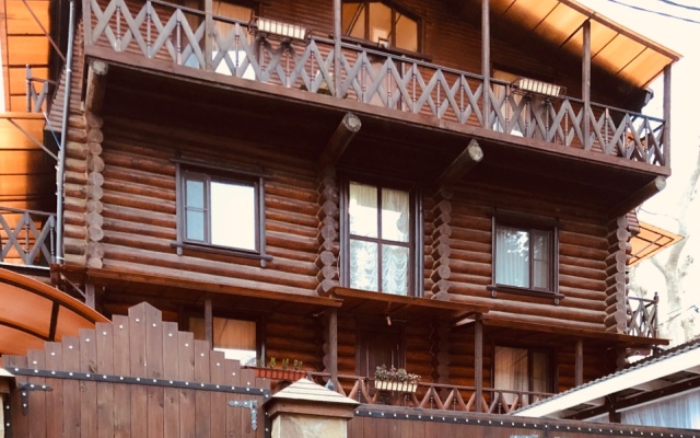 SharLOOtka Guest House