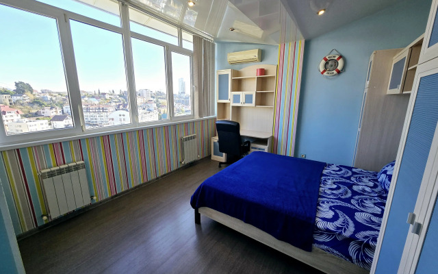 Prostornaya S Vidom Na More Flat