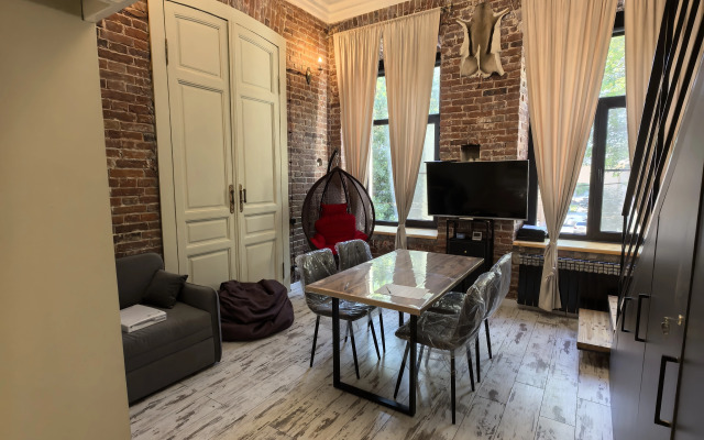 Loft Na Burova Flat