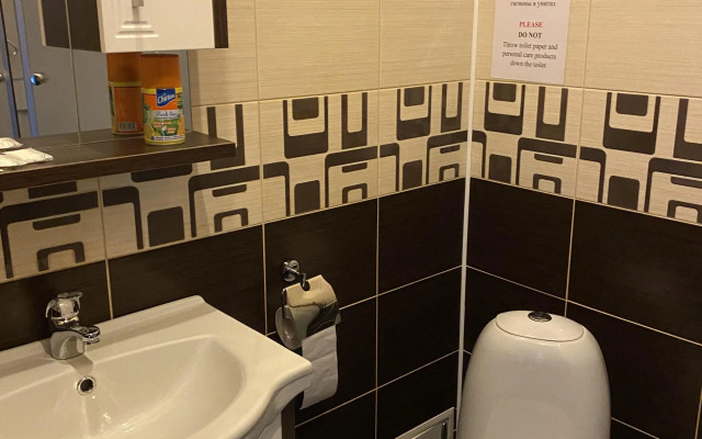 12 Futov Hotel