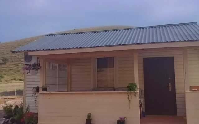 Гостевой Lом Домик в Бугазе