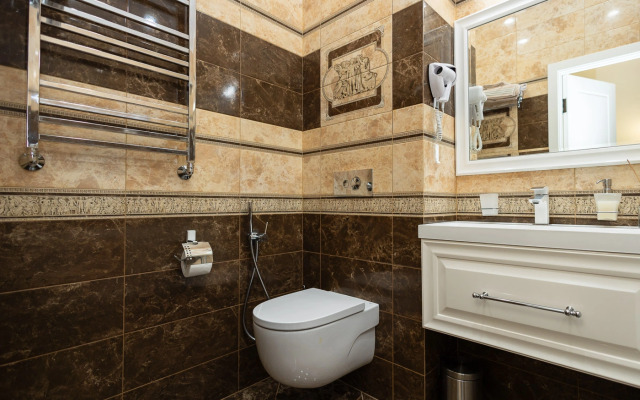 Lyuks v Tsentre Minska Flat