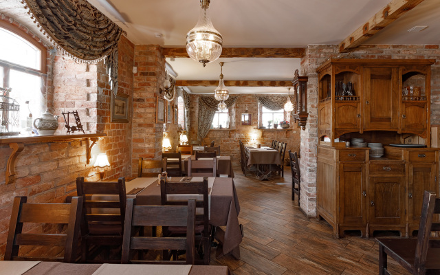 Отель Империал